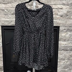 Steve Madden Black and White Long Sleeve Dress